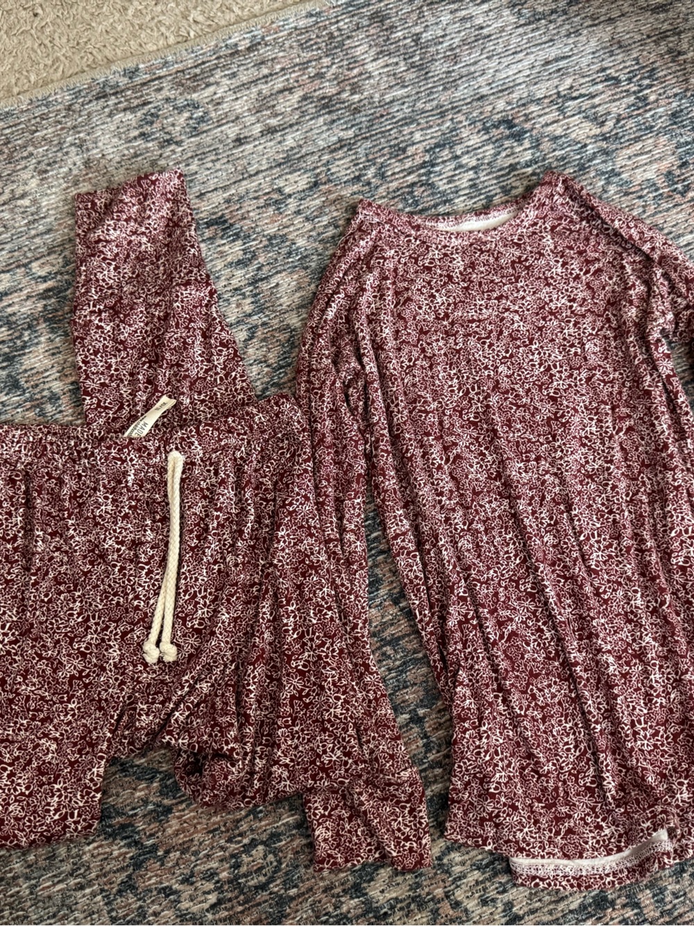 Childhoods Clothing Floral Long Sleeve Pjs Size 10/11